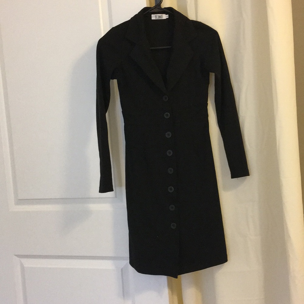 Black XS dress.